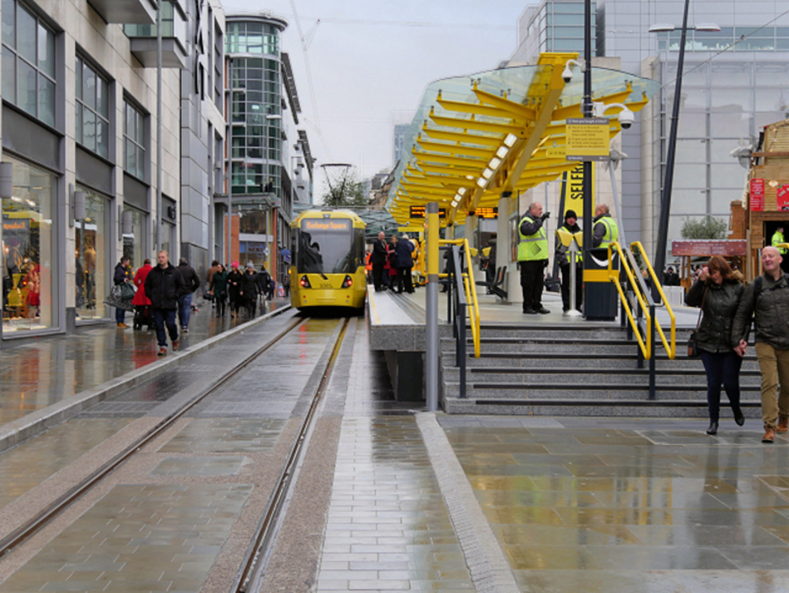 Exchange Square is one area where businesses will be reopening on Saturday 4th July. Source: David Dixon, Wikimedia Commons, This file is licensed under the Creative Commons Attribution-Share Alike 2.0 Generic license.